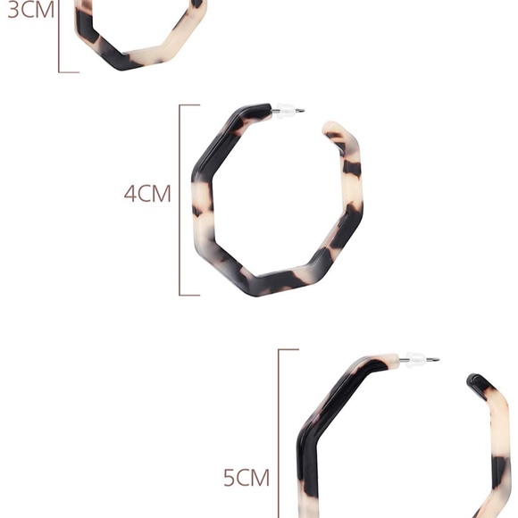 2/$20 NEW Tortoise Hoop Acrylic Resin Earrings - Picture 4 of 4